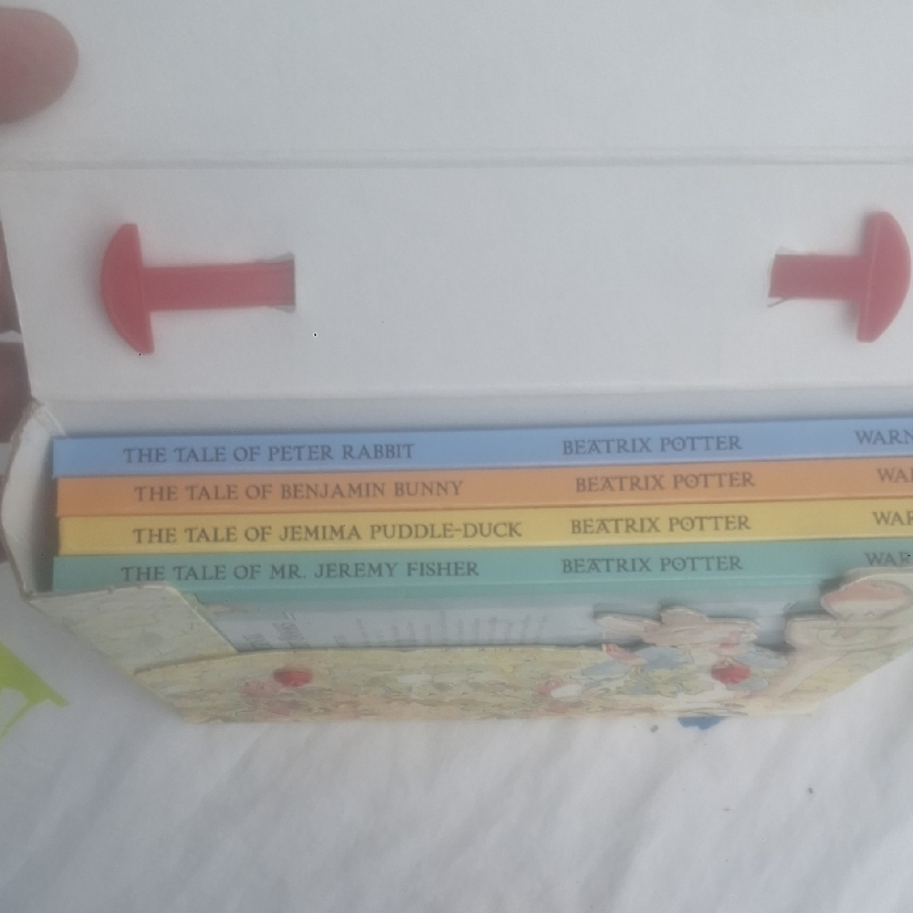 Peter Rabbit & Friends Treasury Book Set - Picture 2 of 4